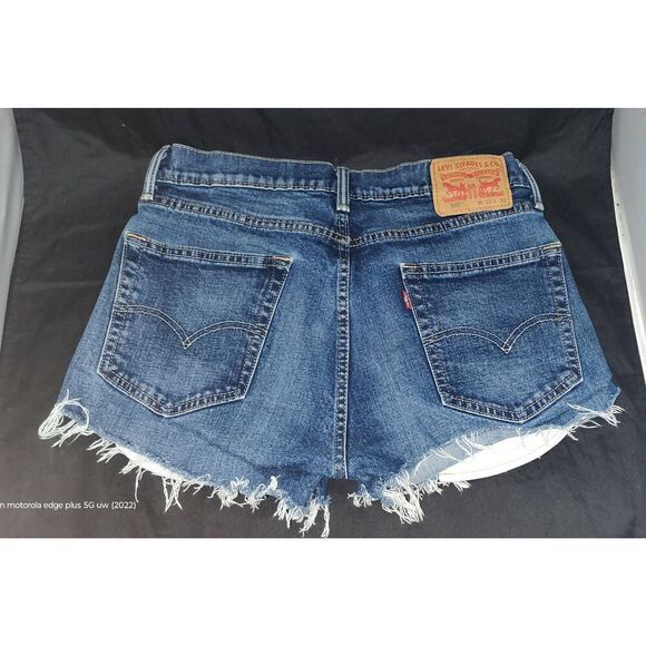 Levi's 505 jean shorts frayed hem Size 32 x 30 Sexy Summer SEE MEASUREMENTS! - Picture 7 of 11